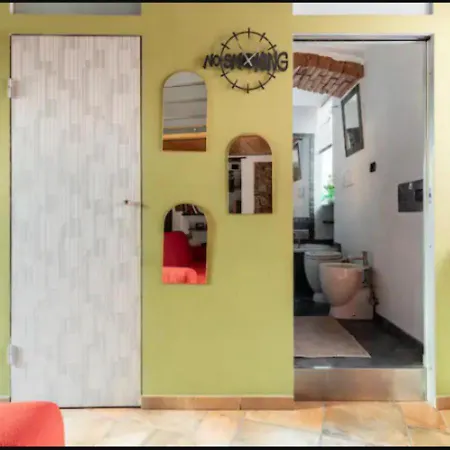 Apartment 5 Minutes From The Station With Wi-fi&air Conditioning Sarzana